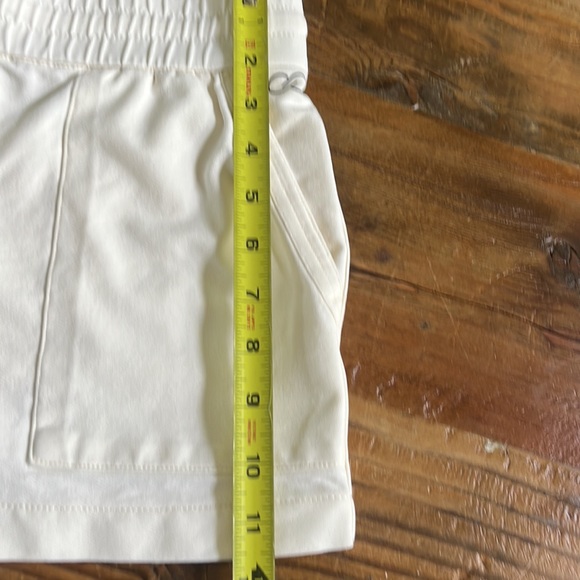 Calia by Carrie Underwood Shorts - Picture 6 of 7